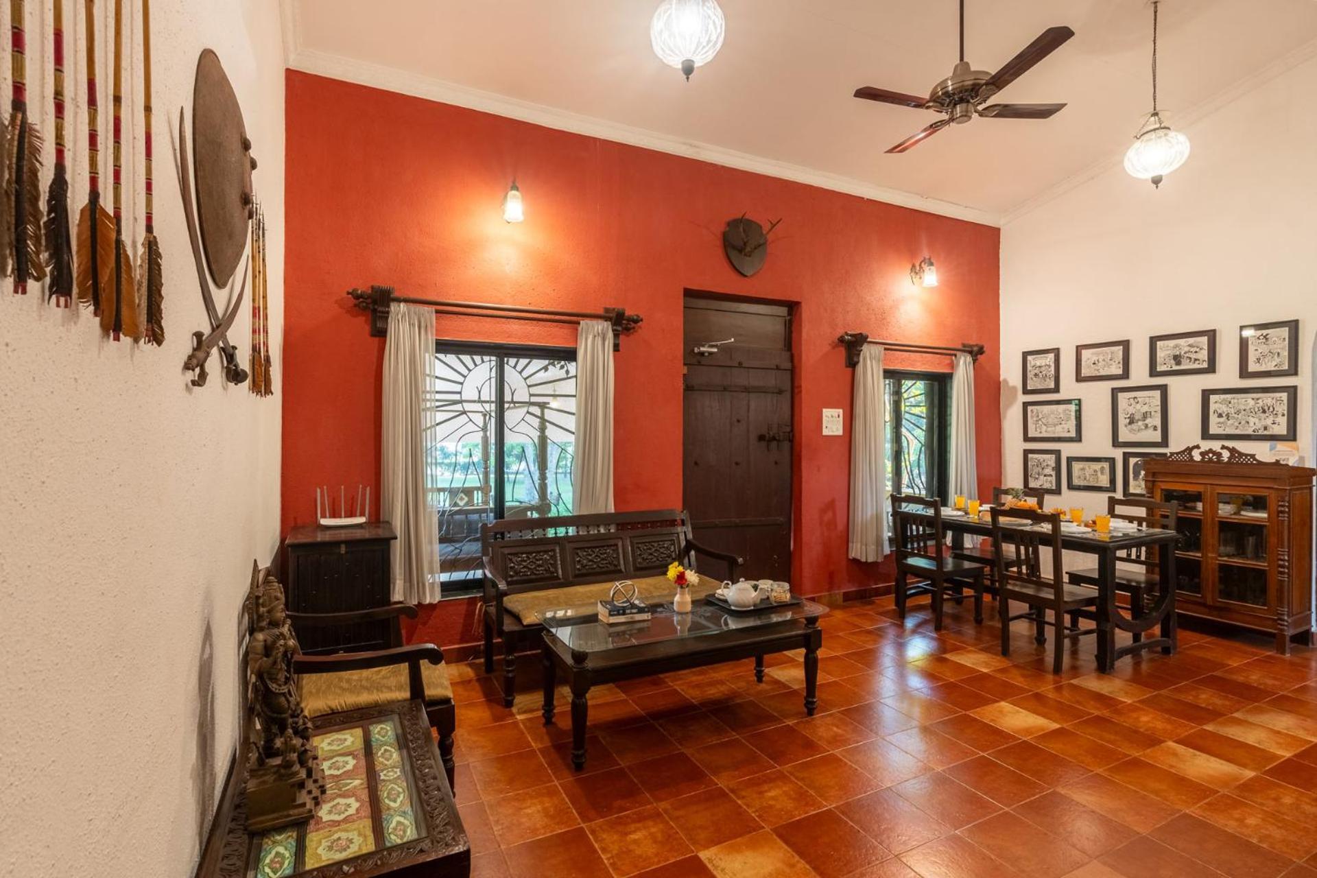 Vintage Estate - Lakeside Allure With Vintage Decor,A Plunge Pool & A Lawn Featuring A Charming Gazebo Karjat Dış mekan fotoğraf